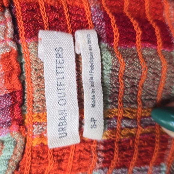 UO Urban Outfitters  Monica Smocked Off-The-Shoulder Midi Dress S Small - Picture 11 of 13